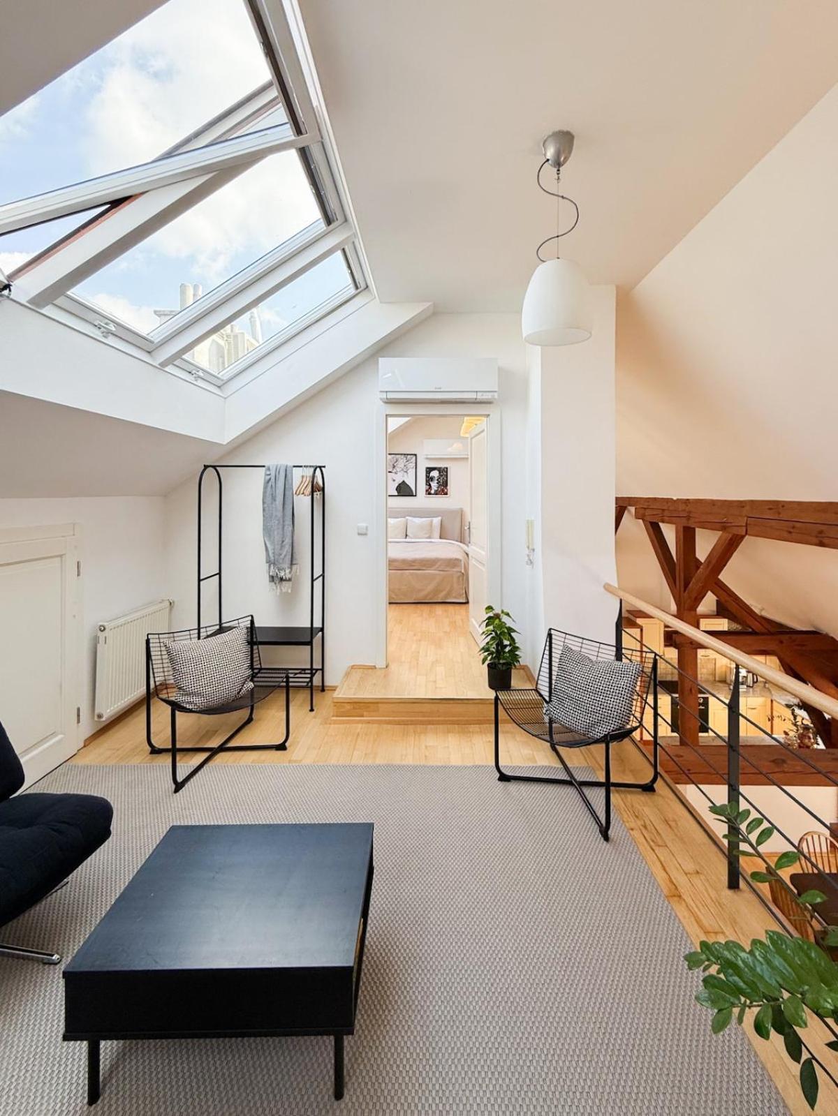 Turnkey I Old Town 5br Loft Prague