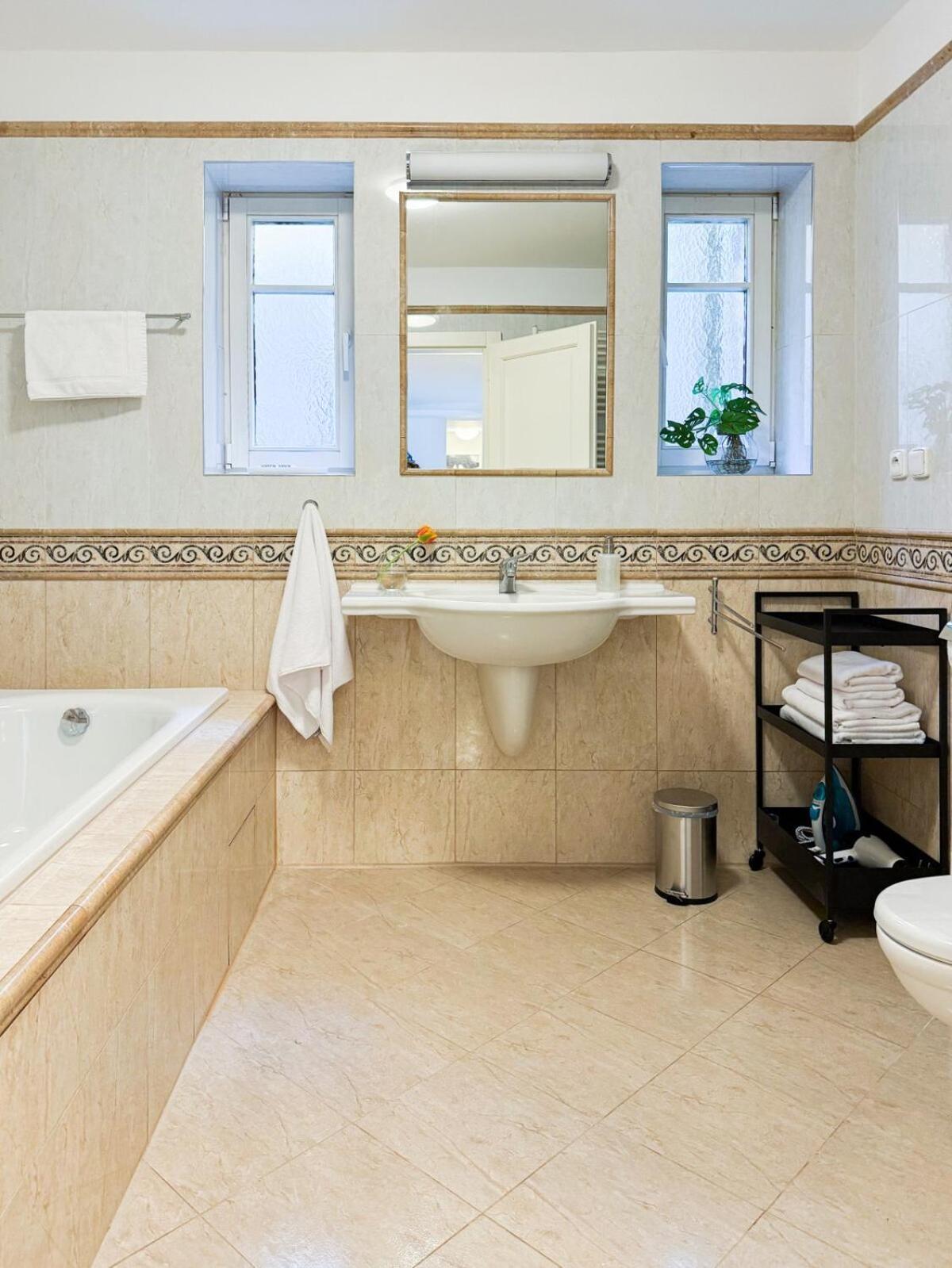 Apartment Turnkey I Old Town 5br Loft