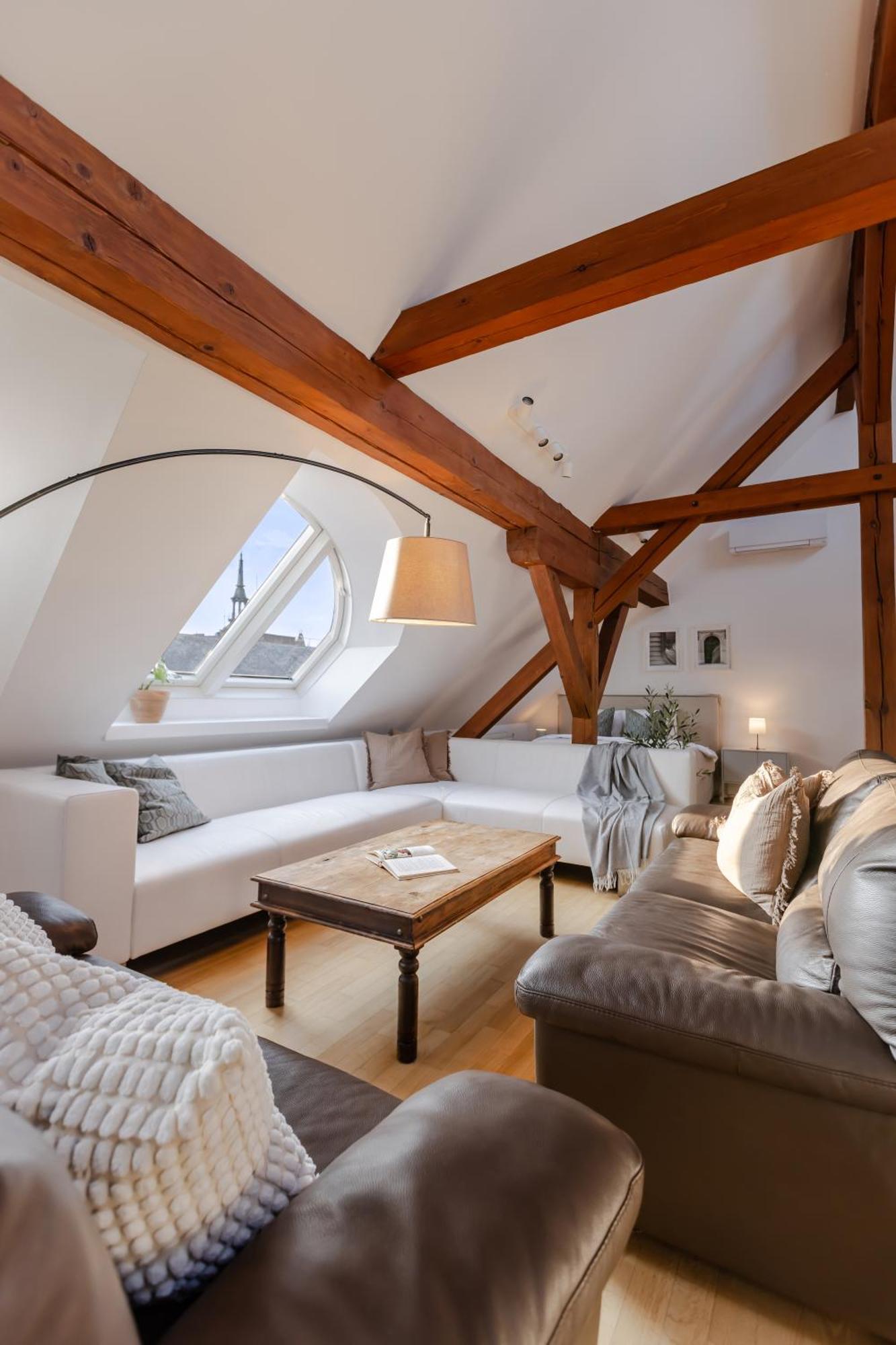 Apartment Turnkey I Old Town 5br Loft