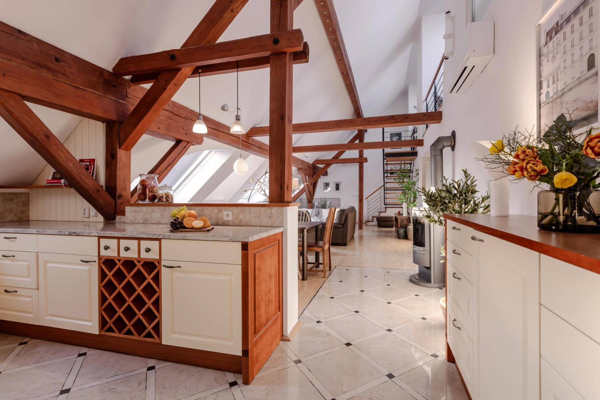 Turnkey I Old Town 5br Loft Prague