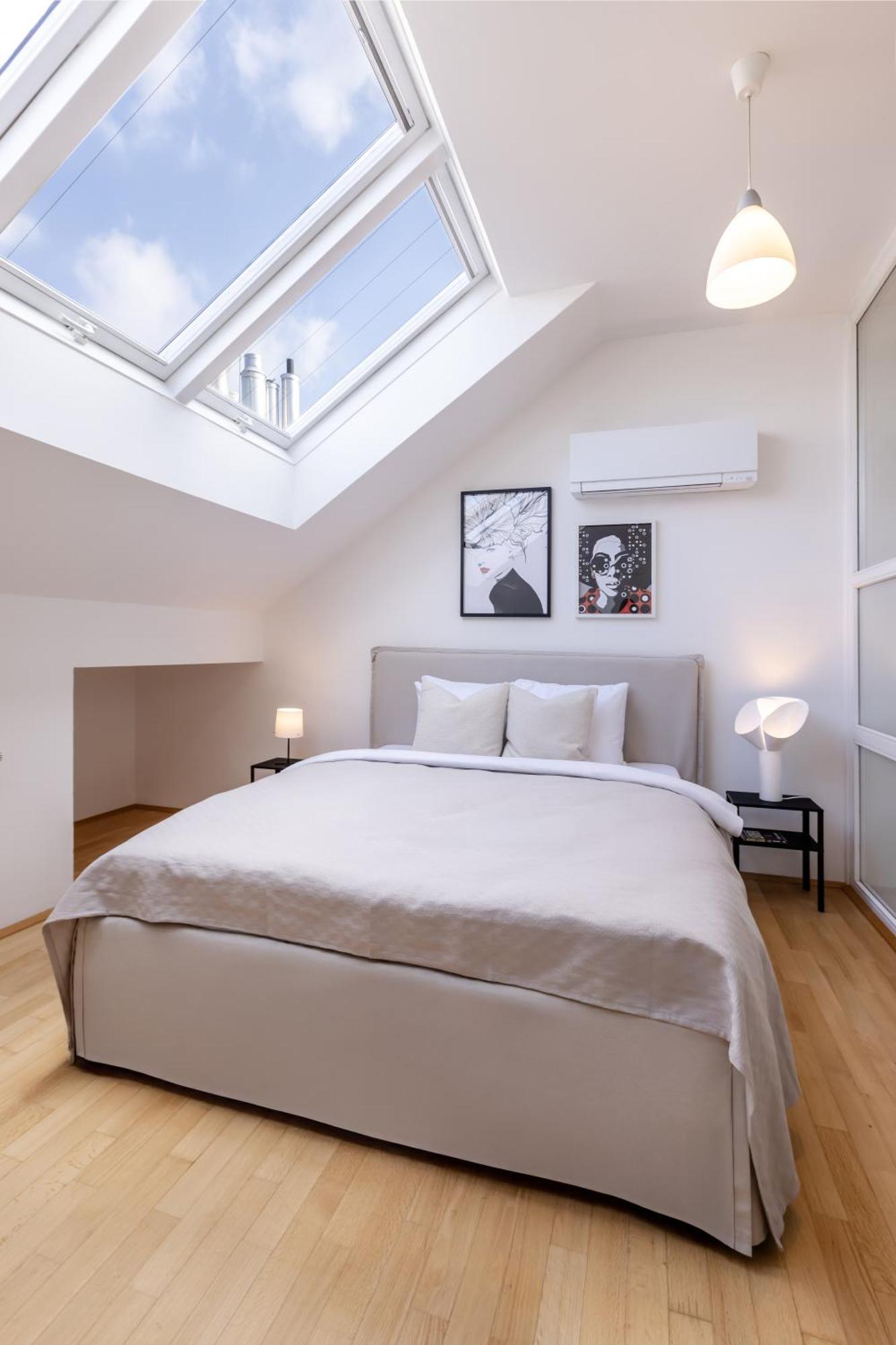 Apartment Turnkey I Old Town 5br Loft